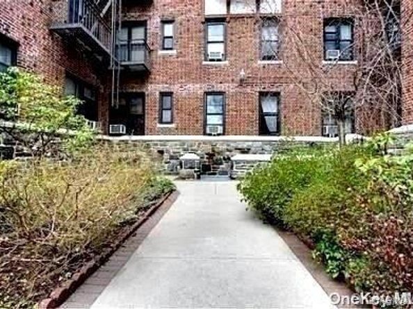 160-15 Powells  Cove Boulevard D203, Beechhurst NY 11357