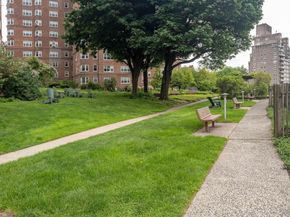 160 Cabrini Boulevard 62, New York (Manhattan) NY 10033