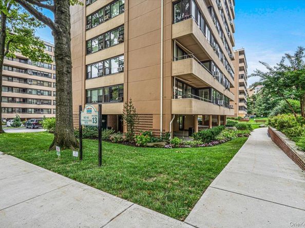162-10 Powells Cove Boulevard 7D, Beechhurst NY 11357
