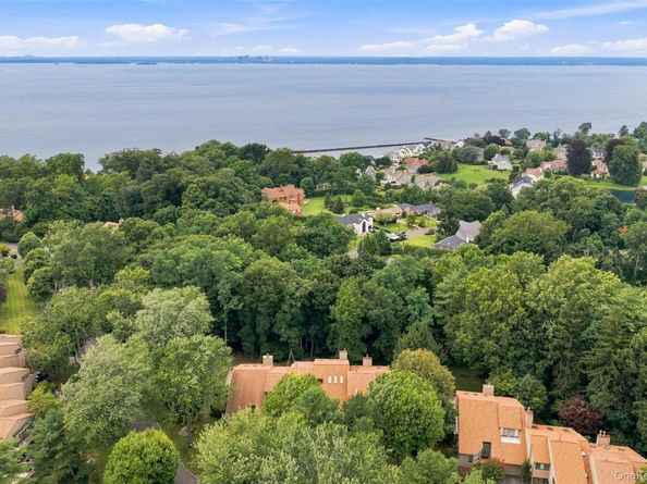 3 Willada Lane, Glen Cove NY 11542