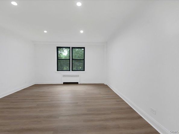 3840 Greystone Avenue 3A, Bronx NY 10463