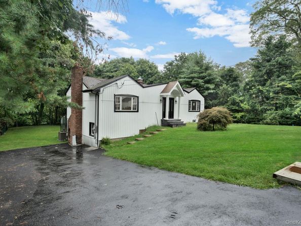 7 Weinmann Boulevard, Melville NY 11747