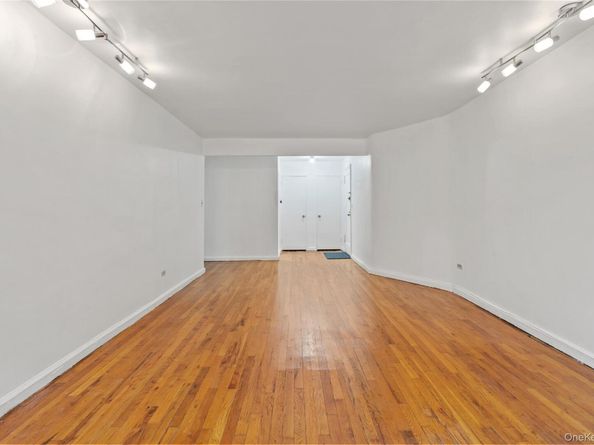 67-25 Clyde Street 2G, Forest Hills NY 11375