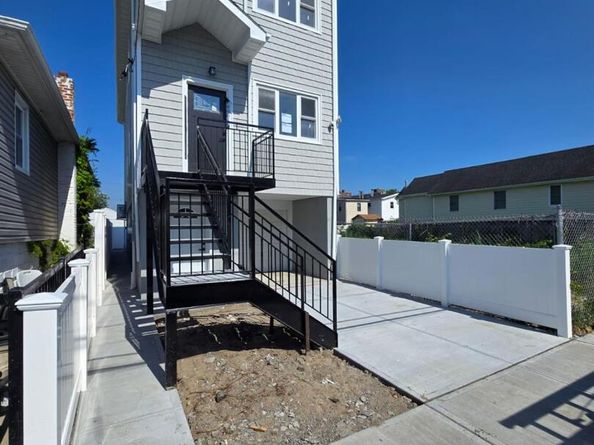 508 Beach 45 Street, Far Rockaway NY 11691