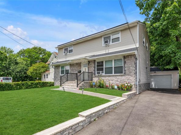 1701 Lexington Avenue, Merrick NY 11566