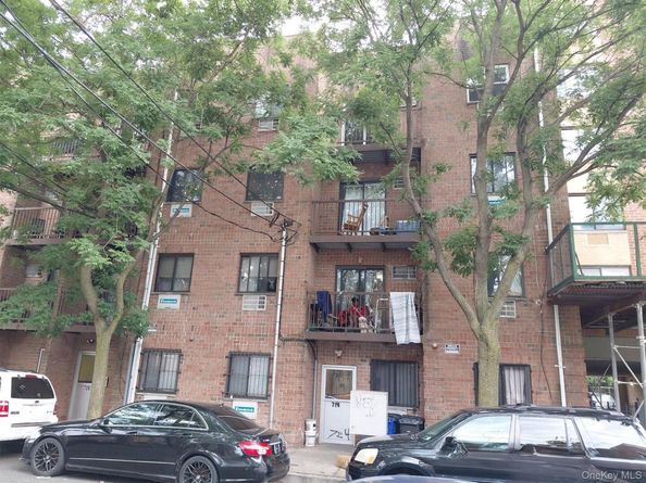 724 E 221st Street 2A, Bronx NY 10467