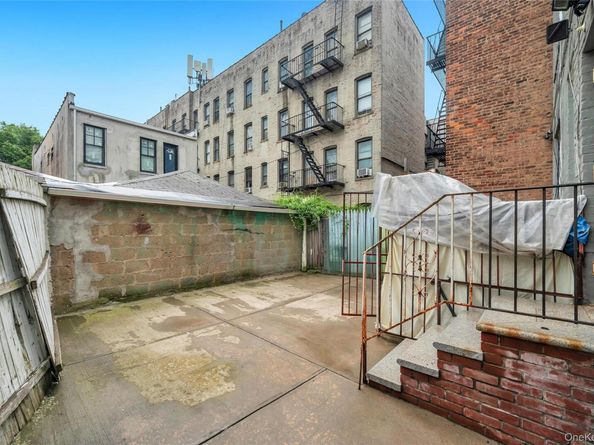 558 Midwood St, Brooklyn NY 11203