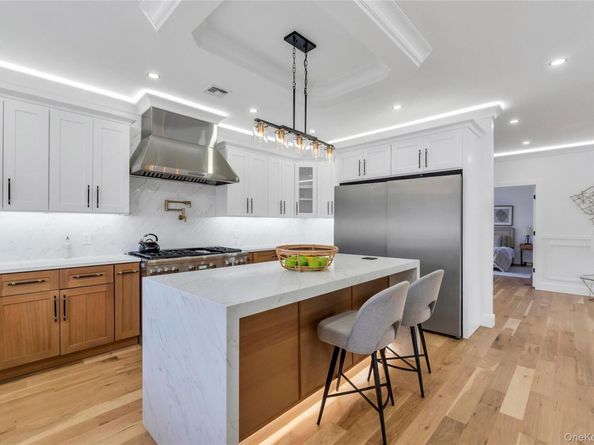 2497 Balsam Avenue, East Meadow NY 11554