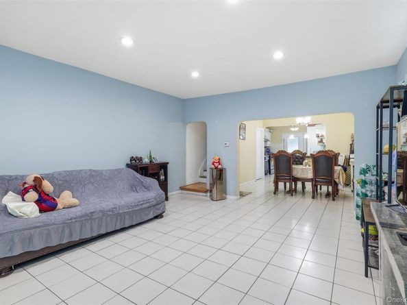 140 E Pine Street, Long Beach NY 11561