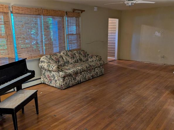 14 Tall Tree Lane, Rocky Point NY 11778