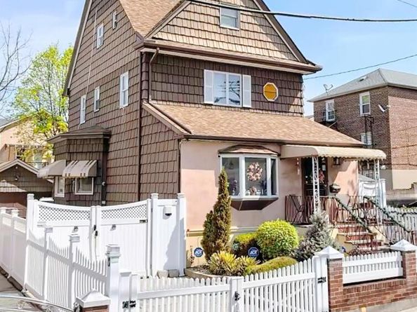 134-37 58th Road, Flushing NY 11355