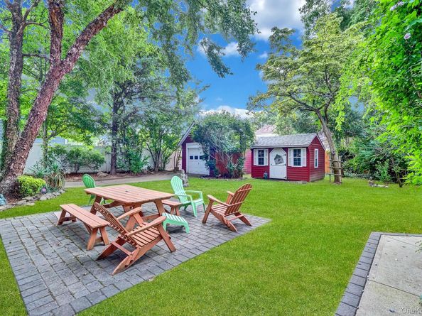 709 Clinton Street, Bellmore NY 11710