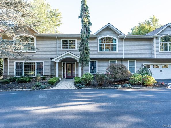 442 Wolf Hill Road, Dix Hills NY 11746