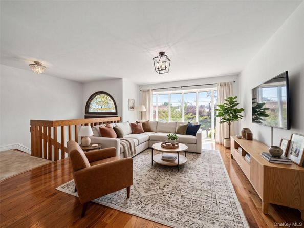 3400 Courtney Place, Baldwin NY 11510