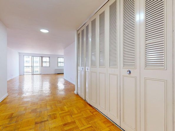 102-30 66th Road 10E, Forest Hills NY 11375