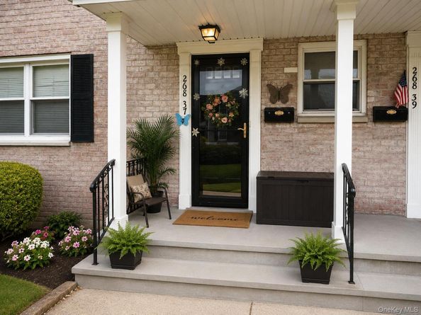 268-37 82nd Avenue 274A, New Hyde Park NY 11040