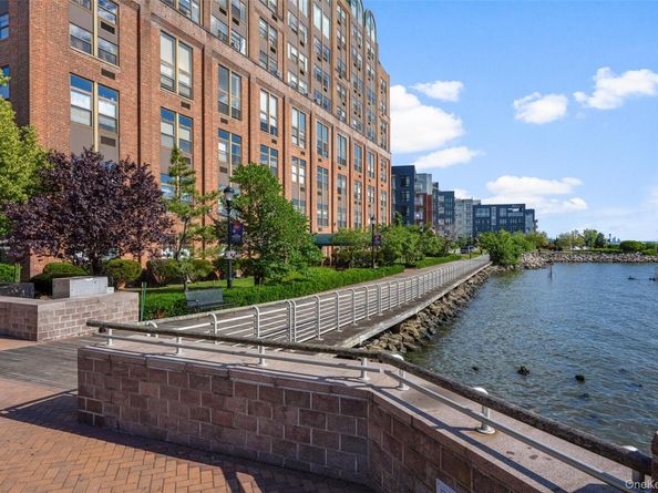 23 Water Grant Street 4N, Yonkers NY 10701