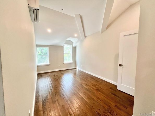 56-75 136TH Street 3A, Flushing NY 11355