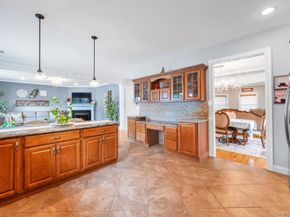 14 Kent Road, Valley Stream NY 11580