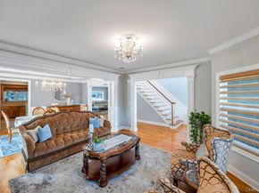 14 Kent Road, Valley Stream NY 11580