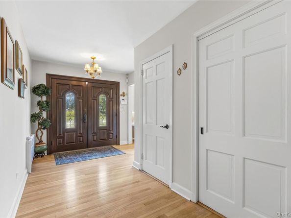 1 Hunting Ridge Road, White Plains NY 10605