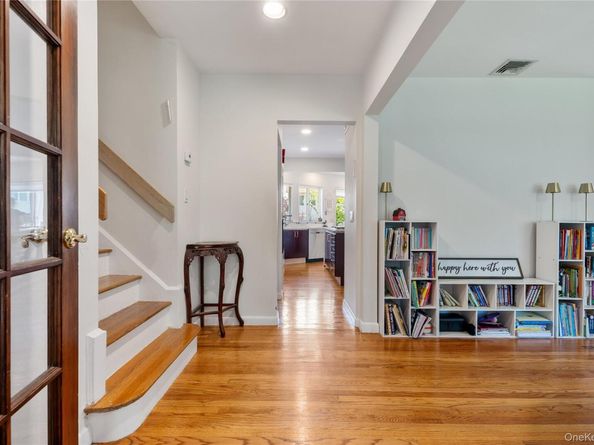 842 Fiske Street, Woodmere NY 11598