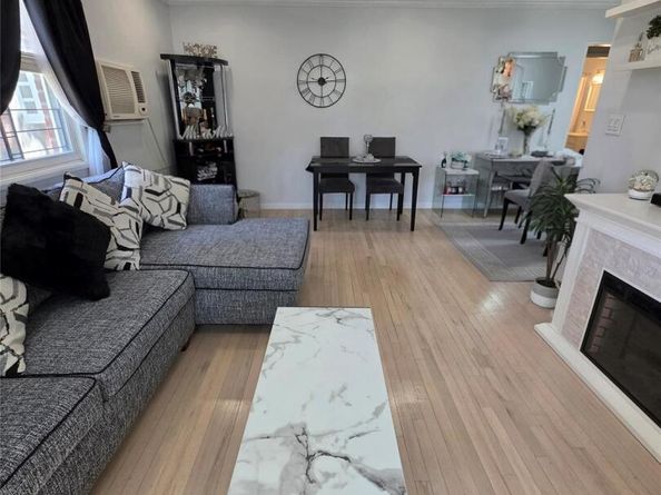 88-27 Shore Parkway 25, Howard Beach NY 11414
