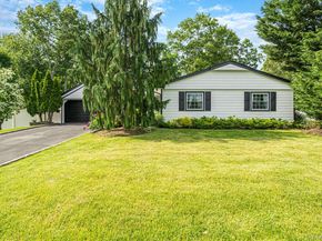11 Gallatin Drive, Dix Hills NY 11746