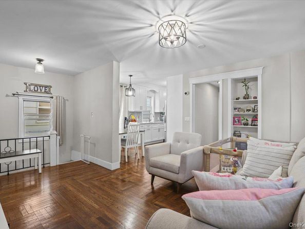113 Hart Avenue, Yonkers NY 10704