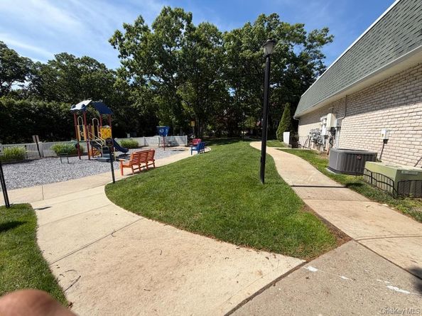 693 Blue Ridge, Patchogue NY 11763