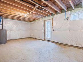 11 Henry Avenue, Ronkonkoma NY 11779