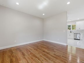 11 Henry Avenue, Ronkonkoma NY 11779