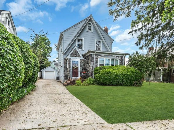 4612 Fayette Place, Great Neck NY 11020