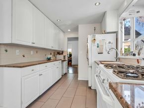 4612 Fayette Place, Great Neck NY 11020