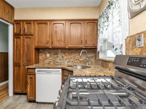 55 Fir Street, Valley Stream NY 11580