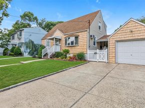 55 Fir Street, Valley Stream NY 11580