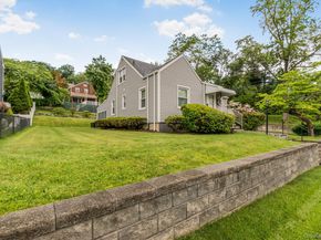 87 Etville Avenue, Yonkers NY 10703