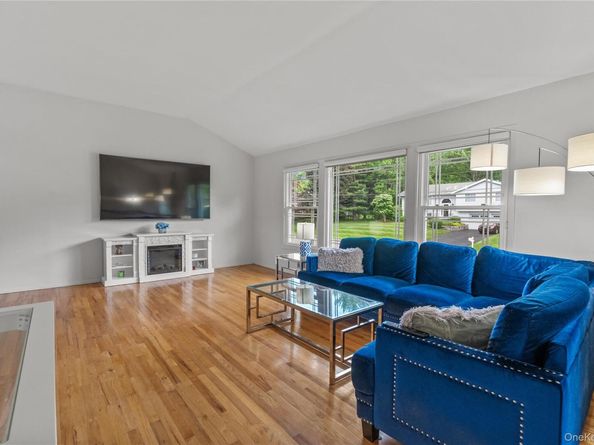 224 Willow Drive, Briarcliff Manor NY 10510