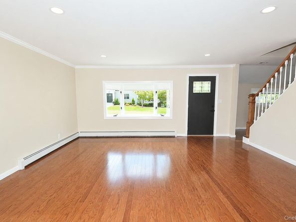 4195 Florence Road, Bethpage NY 11714