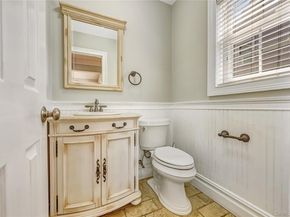 20 Woods Place, Rockville Centre NY 11570