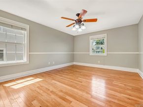20 Woods Place, Rockville Centre NY 11570
