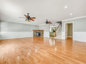 20 Woods Place, Rockville Centre NY 11570