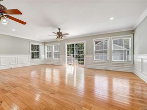 20 Woods Place, Rockville Centre NY 11570