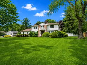 35 High Pasture Circle, Dix Hills NY 11746
