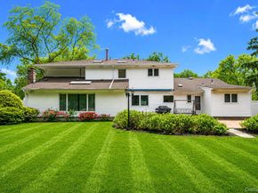 35 High Pasture Circle, Dix Hills NY 11746