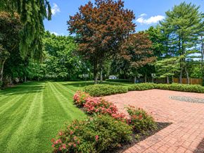 35 High Pasture Circle, Dix Hills NY 11746