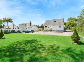 22 Montgomery Street, Brentwood NY 11717