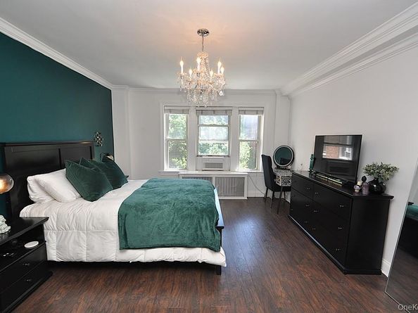 280 Bronxville Road 4O, Bronxville NY 10708