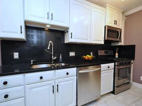 280 Bronxville Road 4O, Bronxville NY 10708