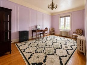 95-19 242nd Street, Floral Park NY 11001